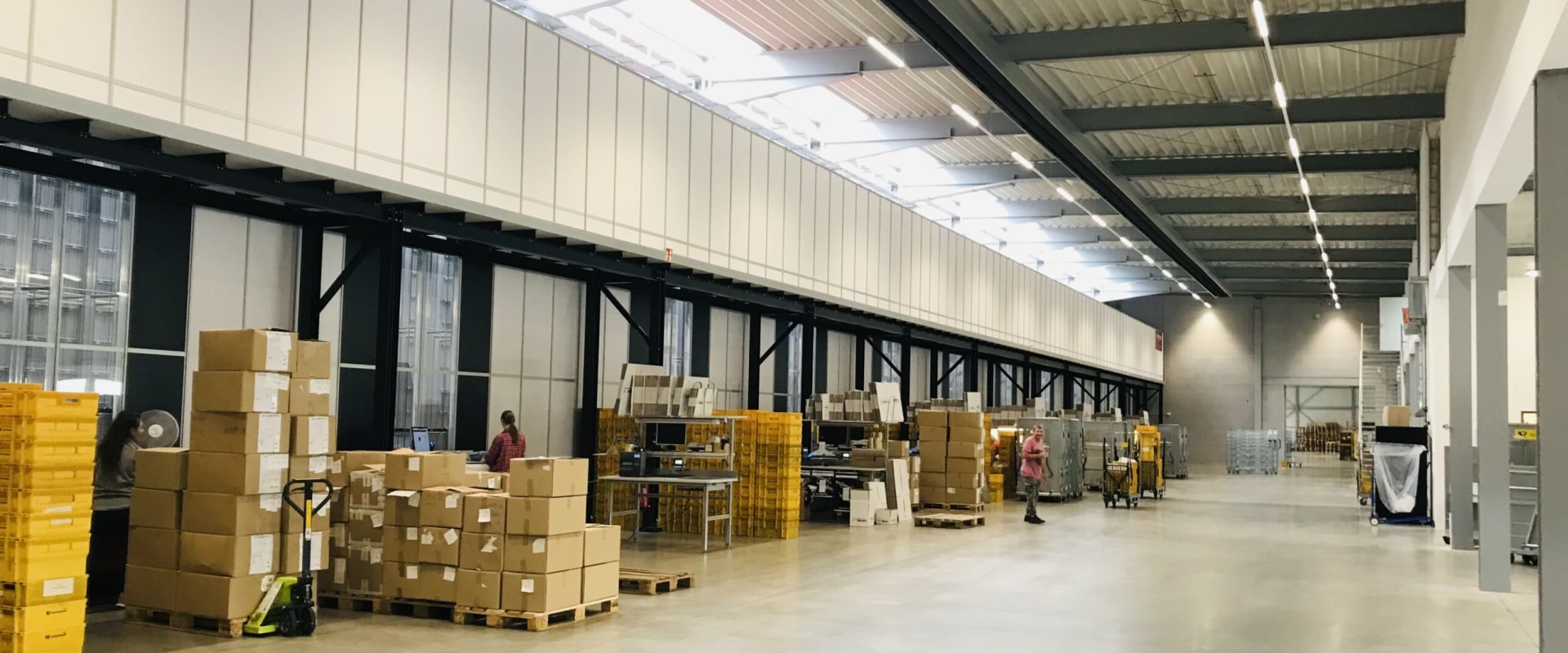 Reduced Costs and Overhead in Warehousing Services